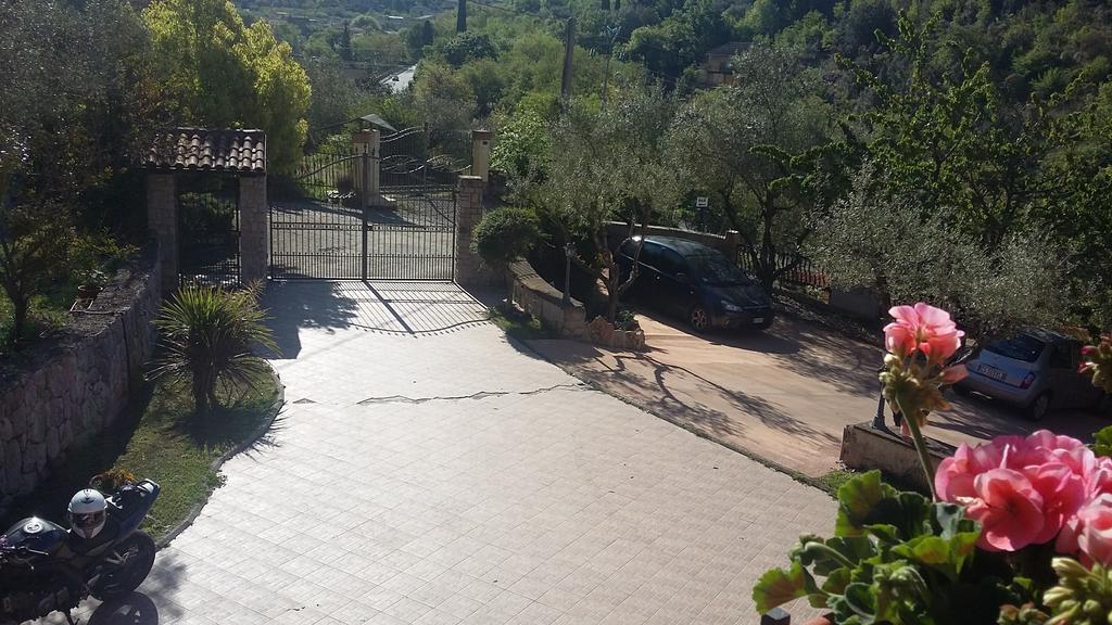 Solerosa Bed & Breakfast Fondi Exterior photo