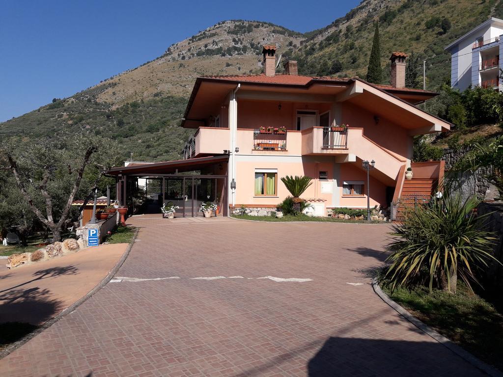 Solerosa Bed & Breakfast Fondi Exterior photo
